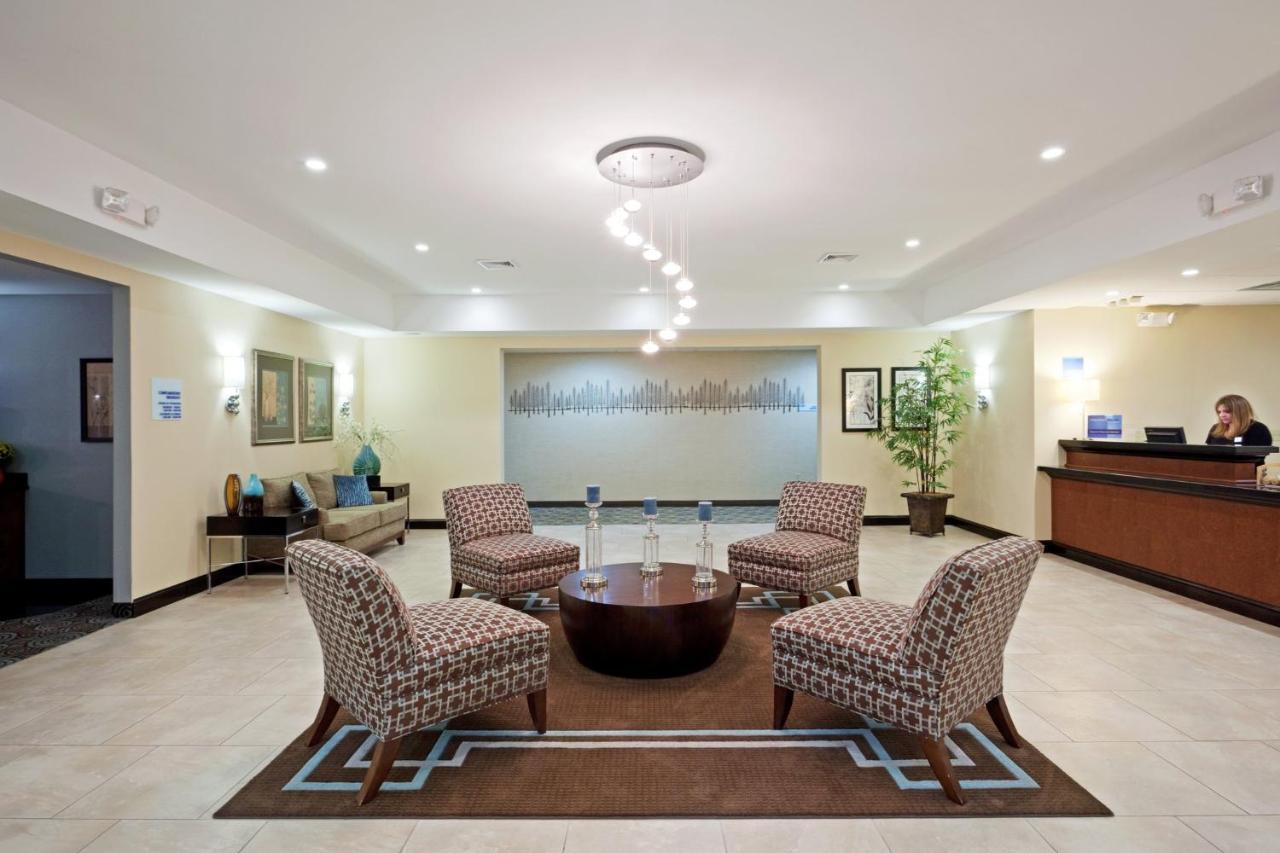 Holiday Inn Express And Suites Meriden By Ihg Екстер'єр фото