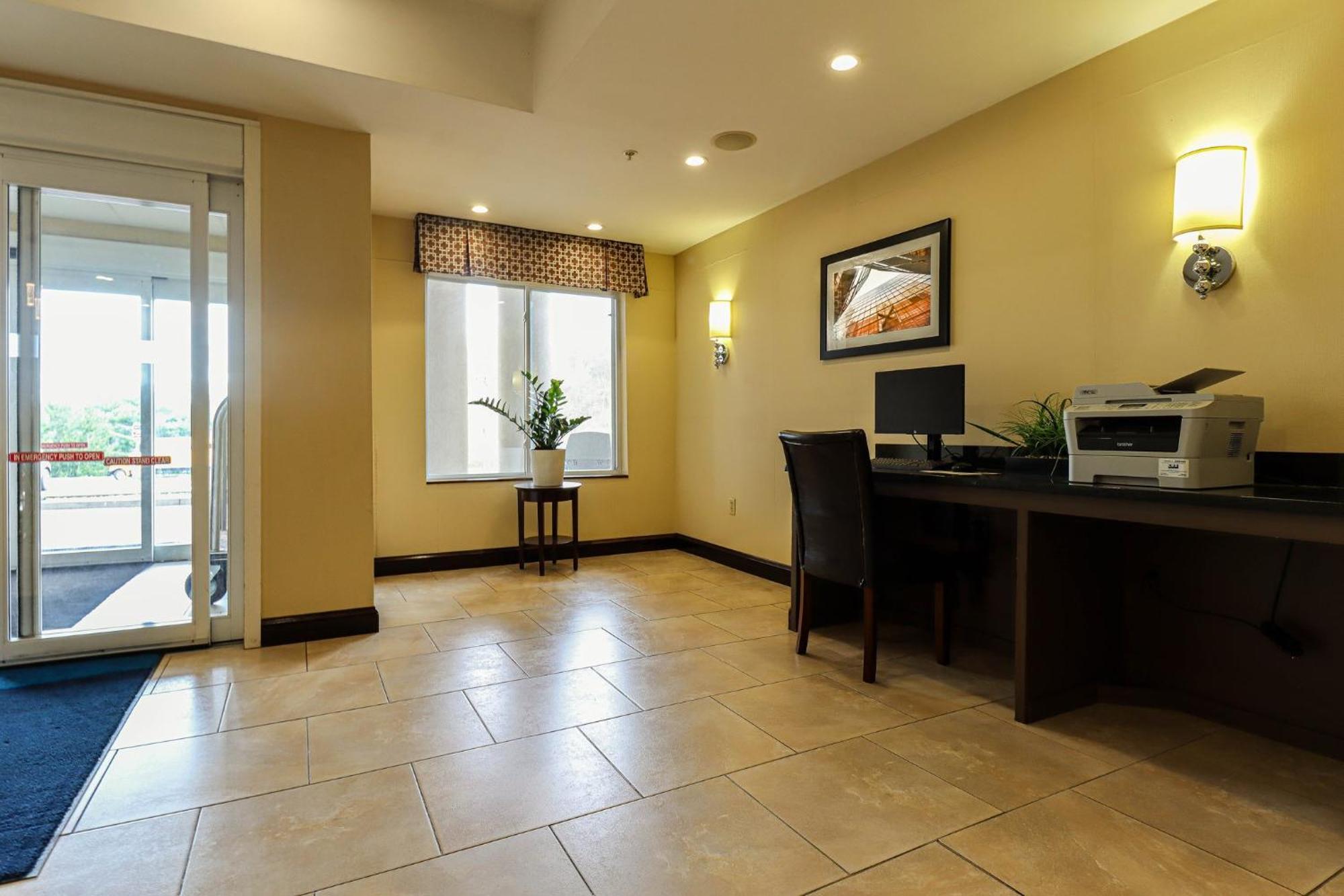 Holiday Inn Express And Suites Meriden By Ihg Екстер'єр фото