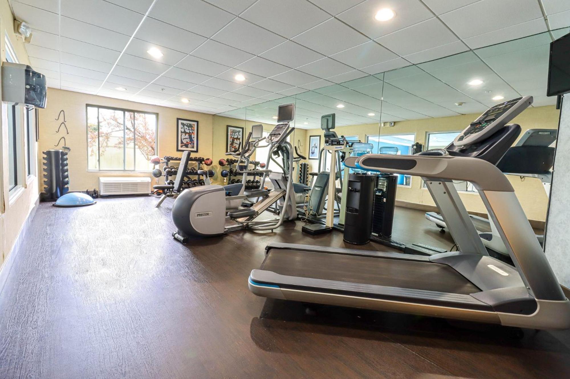 Holiday Inn Express And Suites Meriden By Ihg Екстер'єр фото