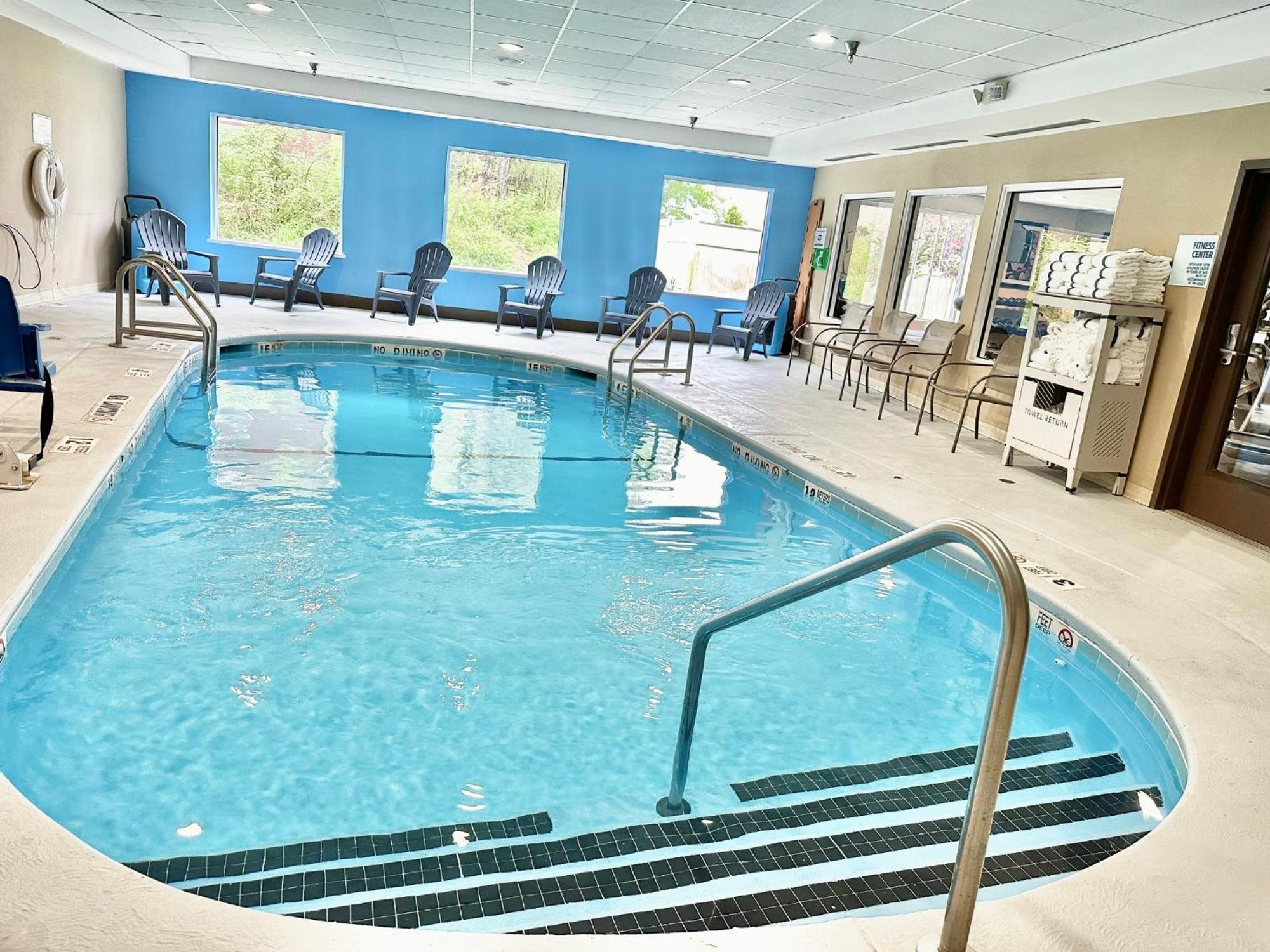 Holiday Inn Express And Suites Meriden By Ihg Екстер'єр фото