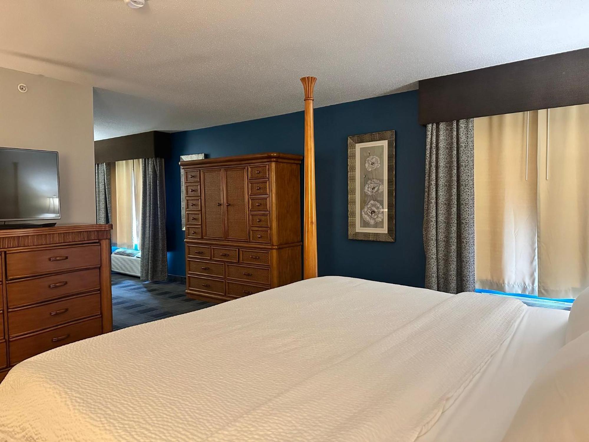 Holiday Inn Express And Suites Meriden By Ihg Екстер'єр фото