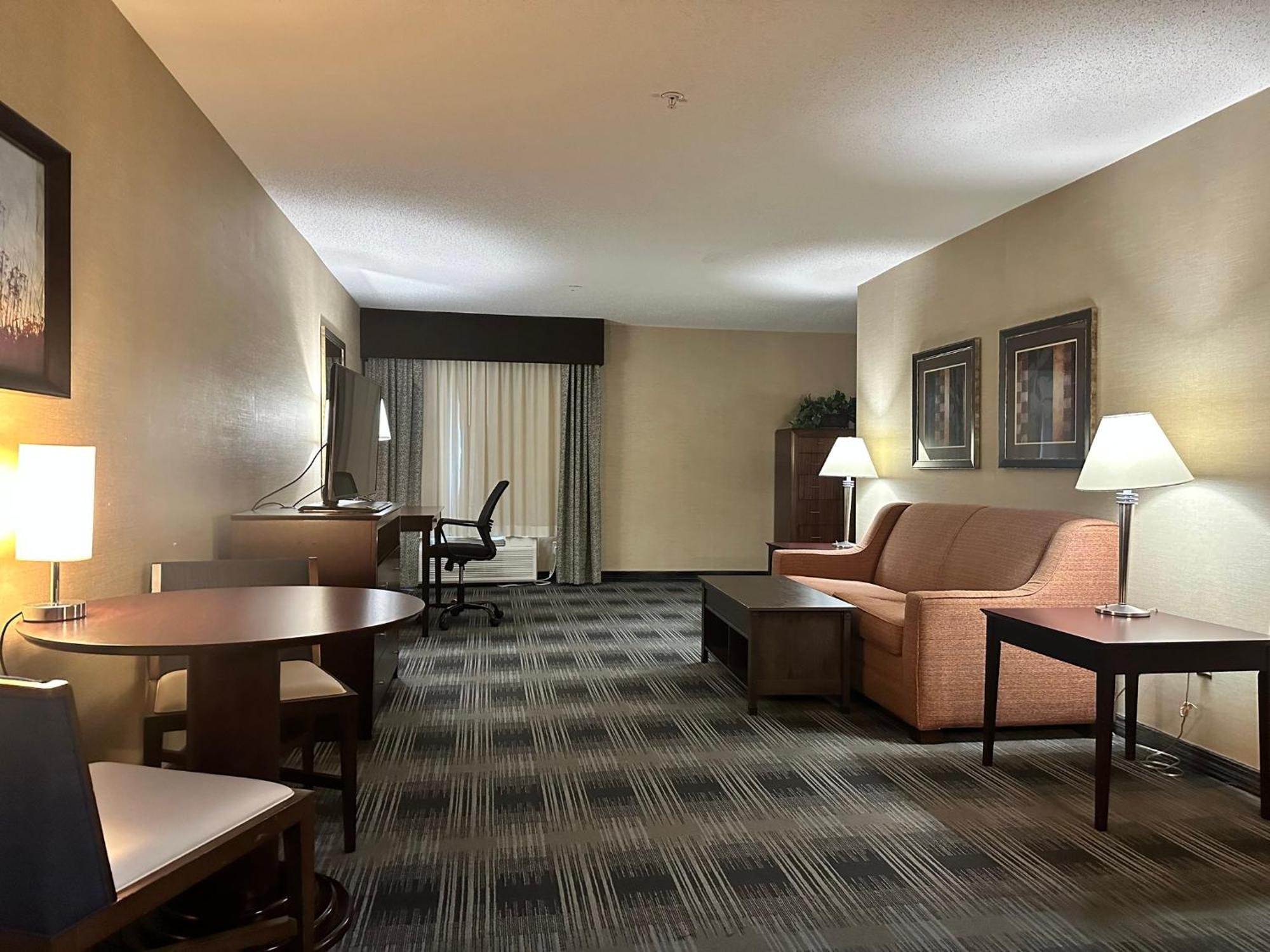Holiday Inn Express And Suites Meriden By Ihg Екстер'єр фото