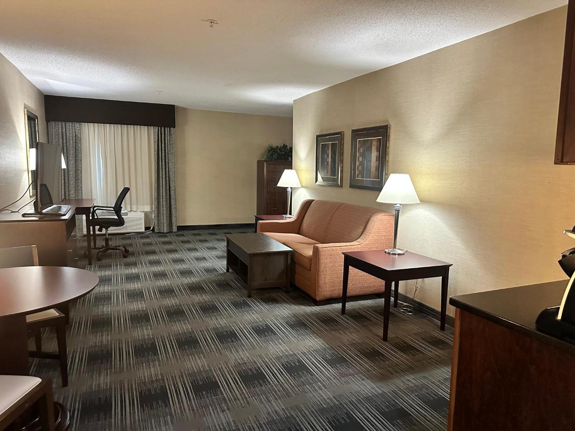 Holiday Inn Express And Suites Meriden By Ihg Екстер'єр фото